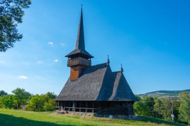 Romanya 'nın Cluj-Napoca kentindeki Romulus Vuia Etnografik Parkı' ndaki ahşap kilise