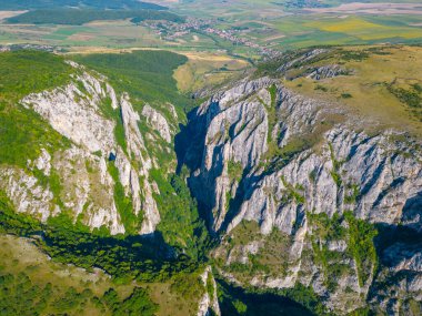 Romanya 'daki Turda Vadisi Panorama Manzarası