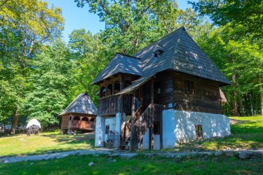 Romanya 'nın Sibiu kentindeki Astra etnografi müzesinde tarihi evler