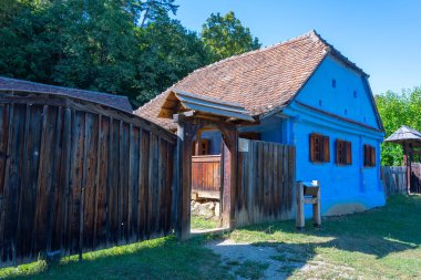 Romanya 'nın Sibiu kentindeki Astra etnografi müzesinde tarihi evler