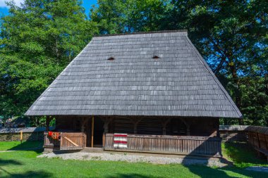 Romanya 'nın Sibiu kentindeki Astra etnografi müzesinde tarihi evler