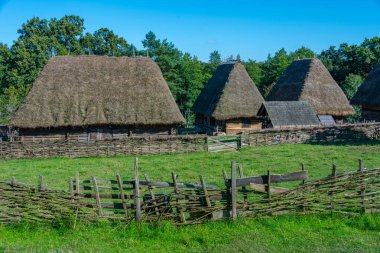 Romanya 'nın Sibiu kentindeki Astra etnografi müzesinde tarihi evler