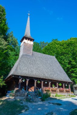 Romanya 'nın Sibiu kentindeki Astra etnografi müzesindeki ahşap kilise