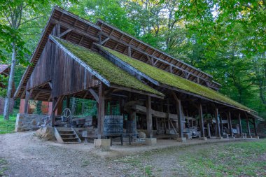 Romanya 'nın Sibiu kentindeki Astra etnografi müzesinde tarihi evler