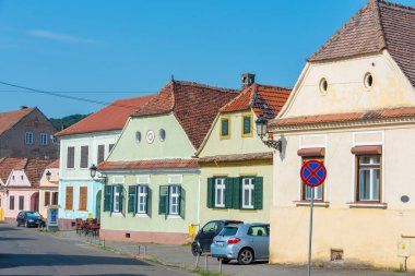 Rumen kent medyasındaki renkli evler