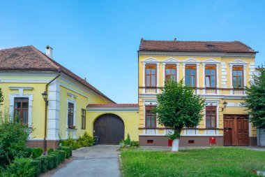 Rumen kent medyasındaki renkli evler