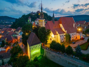 Romanya 'nın Sighisoara kentinin günbatımı manzarası