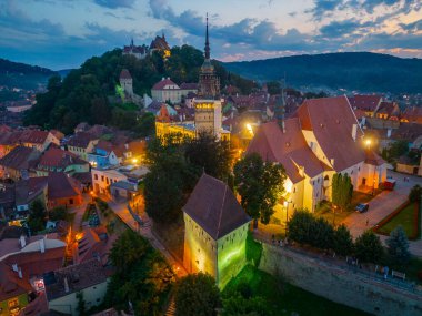 Romanya 'nın Sighisoara kentinin günbatımı manzarası