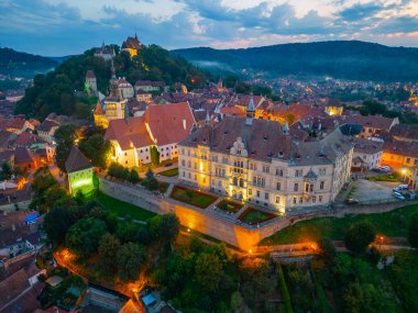 Romanya 'nın Sighisoara kentinin günbatımı manzarası