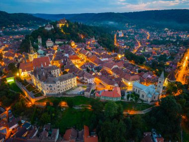 Romanya 'nın Sighisoara kentinin günbatımı manzarası