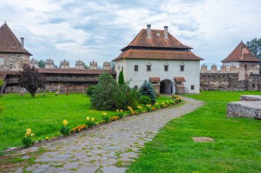 Lazarea, Romanya 'daki Lazar şatosunun manzarası