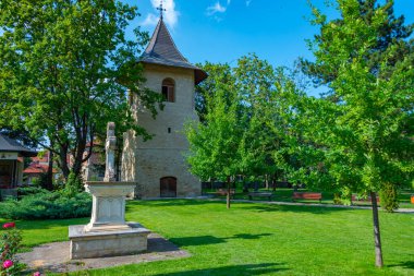 Romanya 'da güneşli bir günde Bogdana manastırı