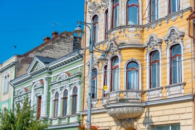 Romanya 'nın eski Targu Mures kentinde tarihi bir ev