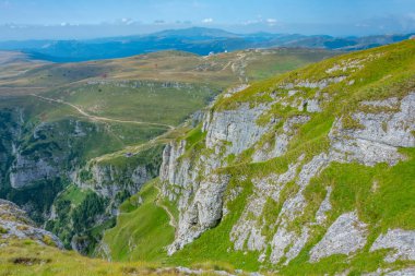 Romanya 'daki Bucegi dağlarında yaz günü