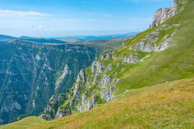 Romanya 'daki Bucegi dağlarında yaz günü