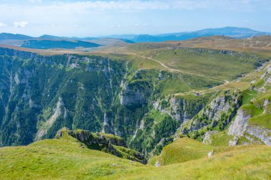 Romanya 'daki Bucegi dağlarında yaz günü