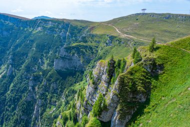 Romanya 'daki Bucegi dağlarında yaz günü