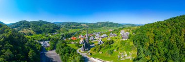 Romanya 'daki Barsana manastırında yaz günü