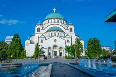 Sırbistan 'ın Belgrad kentindeki Aziz Sava katedralinin manzarası