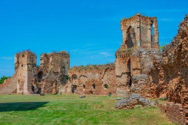 Bir yaz günü Sırbistan 'daki Bac kalesi