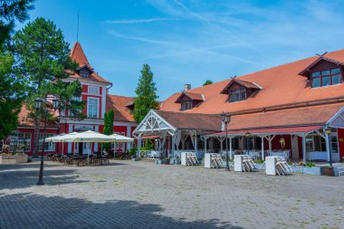 Ecka, Sırbistan, 25 Temmuz 2023: Sırbistan 'ın Zrenjanin kenti yakınlarındaki Ecka kalesi