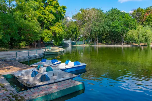 stock image Rowing boats at the Cismigiu park in the center of Bucharest, Romania