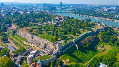 Sırbistan 'ın başkenti Belgrad' daki Kalemegdan kalesinin Panorama manzarası