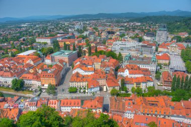 Slovenya 'nın başkenti Ljubljana' daki Üniversite kütüphanesinin havadan görünüşü