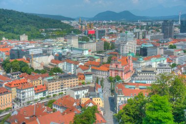 Slovenya 'nın başkenti Ljubljana' nın havadan görünüşü