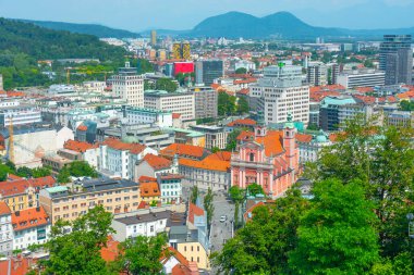 Slovenya 'nın başkenti Ljubljana' nın havadan görünüşü