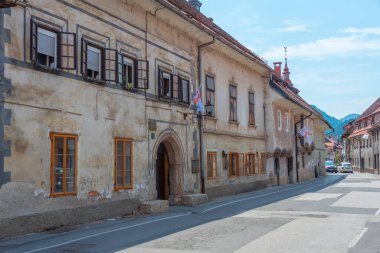 Slovenya 'nın Skofja Loka kentinde tarihi bir cadde