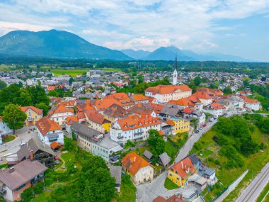 Slovenya 'nın Radovljica kentinin hava manzarası