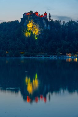 Slovenya 'daki Kanlı Kale' nin Günbatımı