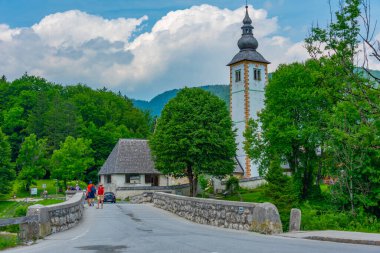 Slovenya 'da Bohinj Gölü yakınlarındaki Ribcev Laz Kilisesi