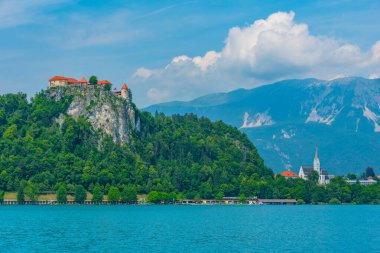 Slovenya 'daki Saint Martin Kilisesi ve Kanlı Kalesi