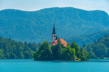 Maria Kilisesi 'nin Slovenya' daki Gölü 'nde Olduğu Varsayımı