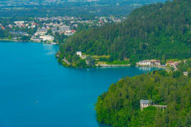 Slovenya 'da Göl Kıyısı Kanadı