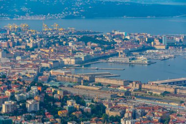 İtalyan kenti Trieste 'nin Panorama manzarası