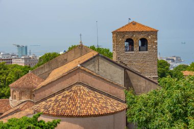 İtalyan kasabası Trieste 'deki San Giusto Katedrali.