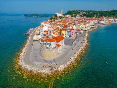 Slovenya 'nın Piran kasabasının hava manzarası