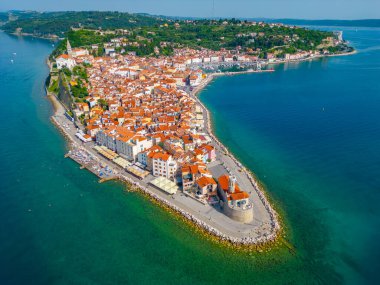 Slovenya 'nın Piran kasabasının hava manzarası