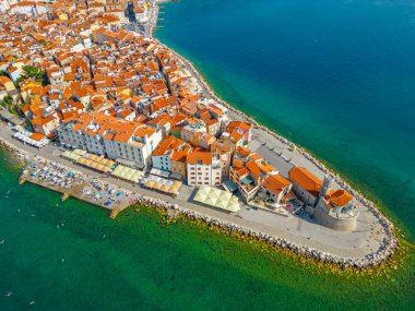 Slovenya 'nın Piran kasabasının hava manzarası