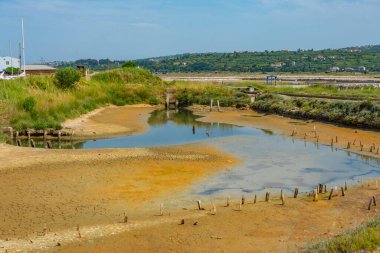 Slovenya 'daki Secovje Saltpans Doğa Parkı manzarası