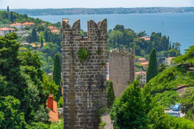 Slovenya, Piran 'daki eski takviye