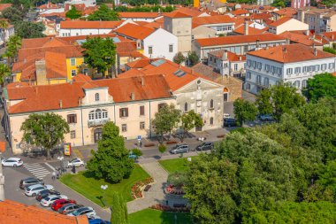Slovenya 'nın Koper kentinin tarihi merkezinin çatıları