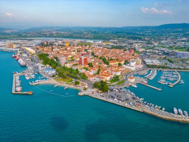 Slovenya 'nın Koper kasabasının hava manzarası