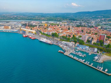 Slovenya 'nın Koper kasabasının hava manzarası