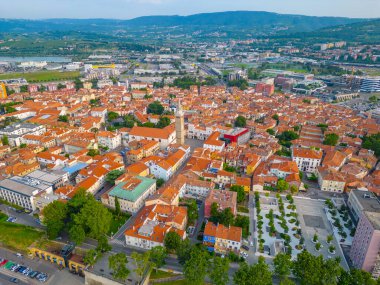 Slovenya 'nın Koper kentinin tarihi merkezinin çatıları