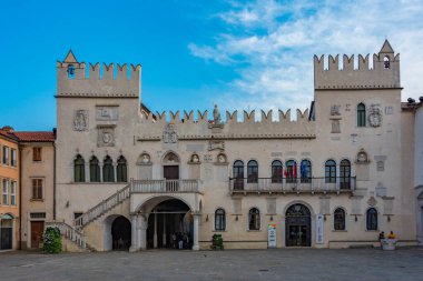 Slovenya 'nın Koper kasabasının merkezindeki Praetorian Sarayı