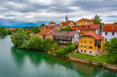 Novo Mesto 'nun Slovenya' daki Panorama manzarası